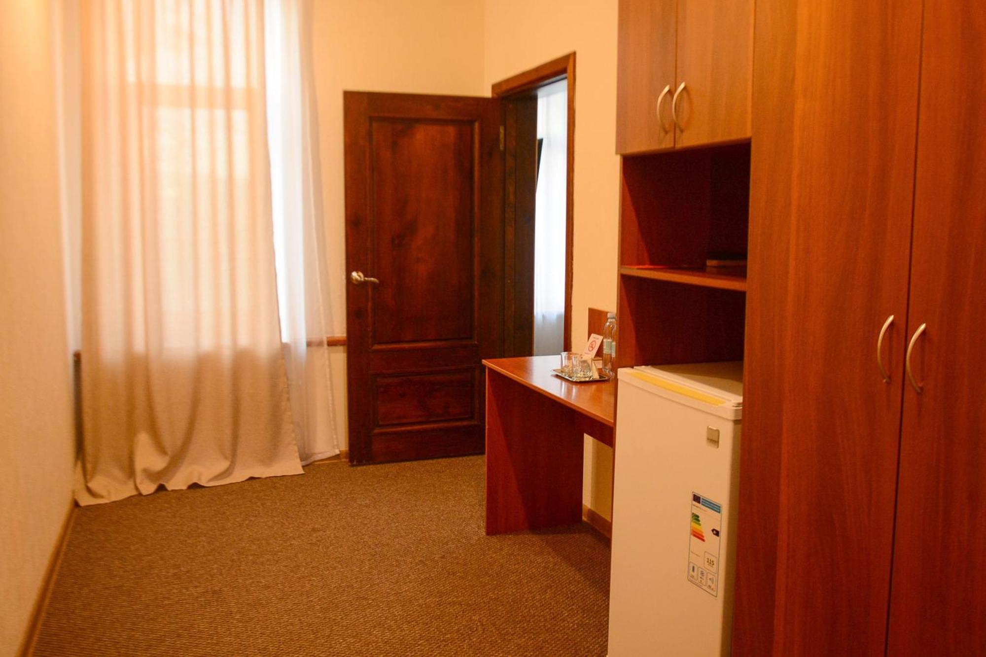 Hotel Voskresensky Sumy Δωμάτιο φωτογραφία